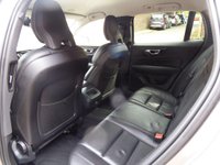 USED 2020 70 VOLVO V60 2.0 D3 Momentum Plus Auto Euro 6 (s/s) 5dr (One Owner / Low Mileage)
