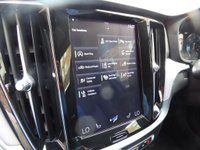 USED 2020 70 VOLVO V60 2.0 D3 Momentum Plus Auto Euro 6 (s/s) 5dr (One Owner / Low Mileage)
