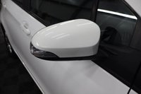 USED 2017 17 TOYOTA YARIS 1.0 VVT-i Icon Hatchback 5dr Petrol Manual Euro 6 (Safety Sense) (69 ps) FULL SERVICE HISTORY / DAB RADIO / REVERSING CAMERA