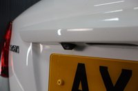 USED 2017 17 TOYOTA YARIS 1.0 VVT-i Icon Hatchback 5dr Petrol Manual Euro 6 (Safety Sense) (69 ps) FULL SERVICE HISTORY / DAB RADIO / REVERSING CAMERA