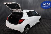 USED 2017 17 TOYOTA YARIS 1.0 VVT-i Icon Hatchback 5dr Petrol Manual Euro 6 (Safety Sense) (69 ps) FULL SERVICE HISTORY / DAB RADIO / REVERSING CAMERA