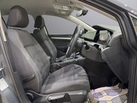 USED 2023 23 VOLKSWAGEN GOLF 1.5 TSI Life Hatchback 5dr Petrol Manual Euro 6 (s/s) (150 ps) 1own/DigiDash/AppleCP/Sensors