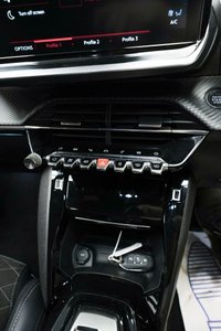 USED 2022 22 PEUGEOT 2008 1.2 PureTech GT Premium EAT Euro 6 (s/s) 5dr Sat Nav, Parking Camera