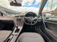 USED 2013 62 VOLKSWAGEN GOLF 1.6 TDI BlueMotion Tech SE Hatchback 5dr Diesel Manual Euro 5 (s/s) (105 ps) LOW MILES + CRUISE + &pound;20 TAX + FSH + ALLOYS + AC