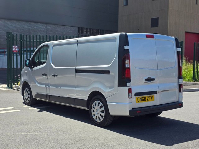 View our VAUXHALL VIVARO