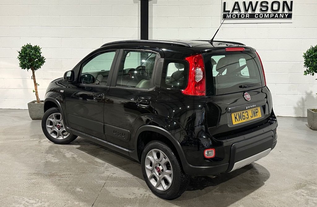 USED 2013 63 FIAT PANDA 0.9 TwinAir 4x4 Hatchback 5dr Petrol Manual Euro 5 (s/s) (85 bhp) 