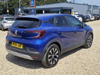 USED 2023 23 RENAULT CAPTUR 1.6 E-TECH evolution SUV 5dr Petrol Hybrid Auto Euro 6 (s/s) (145 ps) ONE OWNER FROM NEW