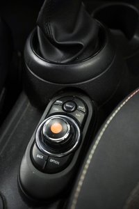 USED 2020 70 MINI HATCH 1.5 Cooper Classic Euro 6 (s/s) 3dr One Owner, 2 Keys