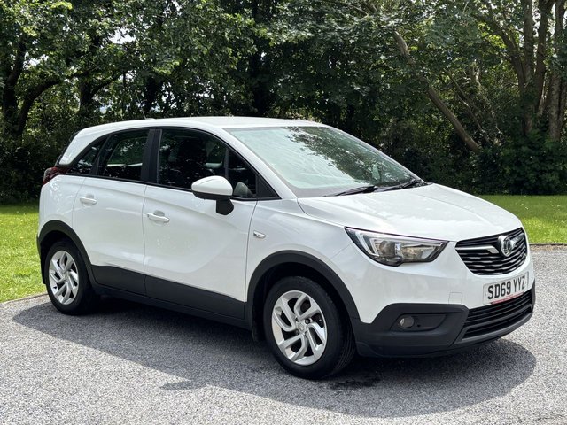 View our Vauxhall Crossland X 1.2 SE SUV 5dr Petrol Manual Euro 6 (83 ps)