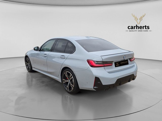 View our BMW 3 SERIES