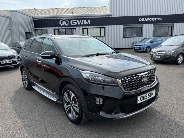 View our KIA SORENTO