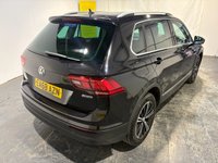 USED 2018 68 VOLKSWAGEN TIGUAN 2.0 TDI SE Navigation SUV 5dr Diesel DSG 4Motion Euro 6 (s/s) (150 ps) SAT NAV ADAPTIVE CRUISE CONTROL CLIMATE CONTROL PARKING SENSORS
