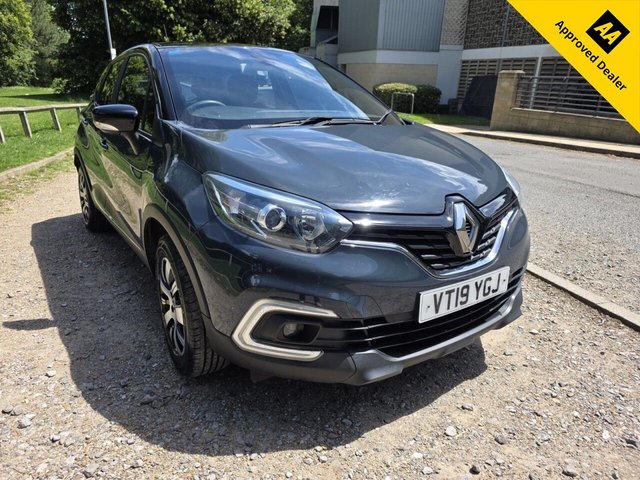 View our Renault Captur range