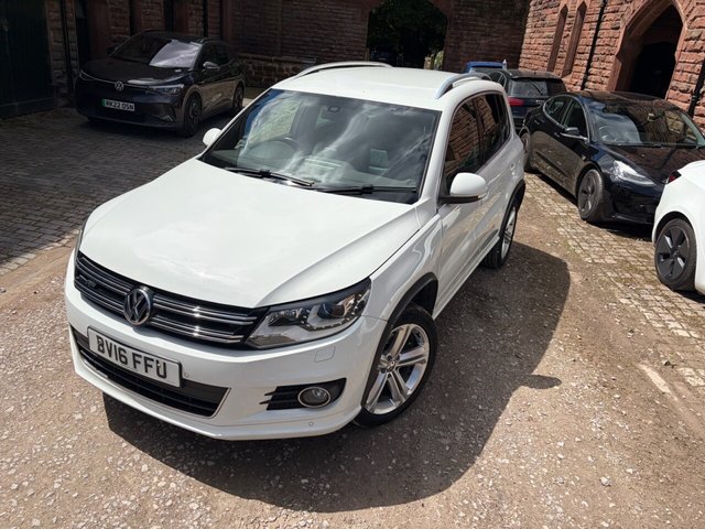 View our VOLKSWAGEN TIGUAN