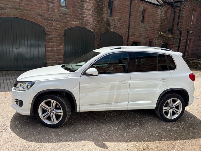 View our VOLKSWAGEN TIGUAN