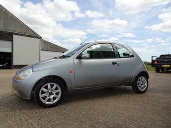 2004 FORD KA