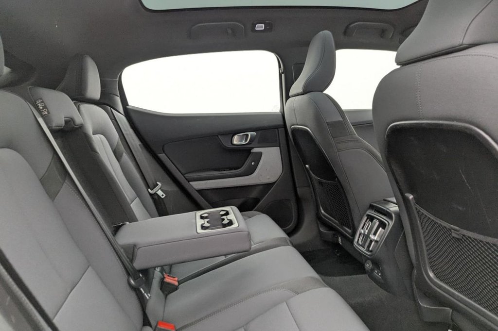 USED 2022 22 POLESTAR POLESTAR 2 Single Motor 78kWh Long Range Fastback 5dr Electric Auto FWD (231 ps) Pan Roof, Car Play, Sat Nav