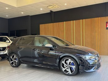 View our VOLKSWAGEN GOLF