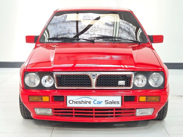 View our LANCIA DELTA