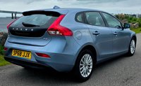 USED 2018 68 VOLVO V40 2.0 T2 GPF Momentum Hatchback 5dr Petrol Manual Euro 6 (s/s) (122 ps) 