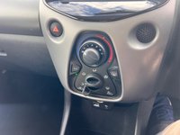 USED 2020 20 TOYOTA AYGO 1.0 VVT-i x-play Hatchback 5dr Petrol Manual Euro 6 (71 ps) ** FANTASTIC FUEL ECONOMY **