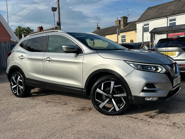 View our NISSAN QASHQAI