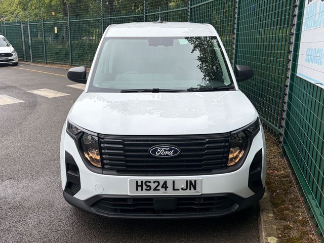 View our FORD TRANSIT COURIER