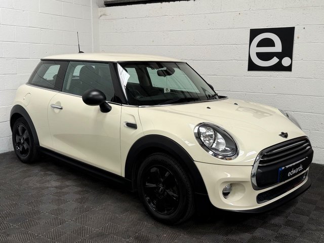 2015 MINI HATCH