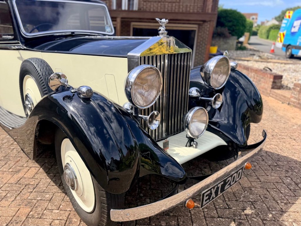 USED 1937 ROLLS-ROYCE 25/30 4257cc // Coachwork by Hooper // Px swap 