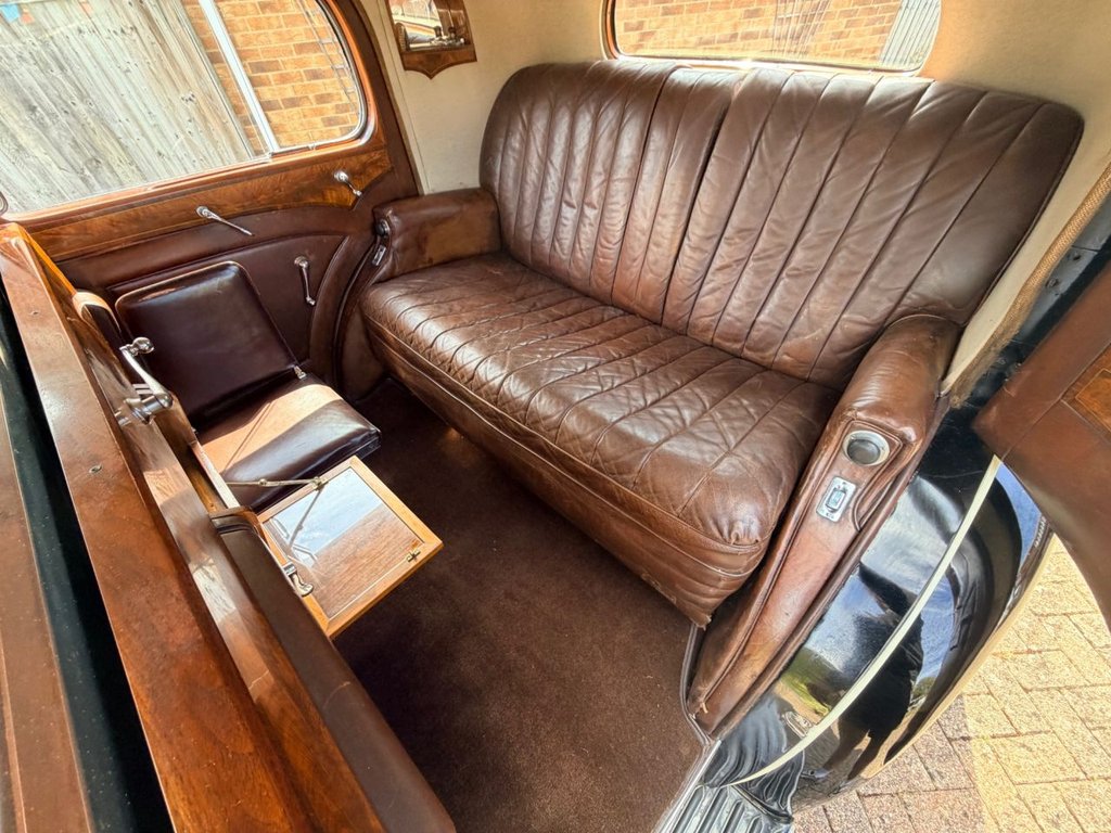 USED 1937 ROLLS-ROYCE 25/30 4257cc // Coachwork by Hooper // Px swap 