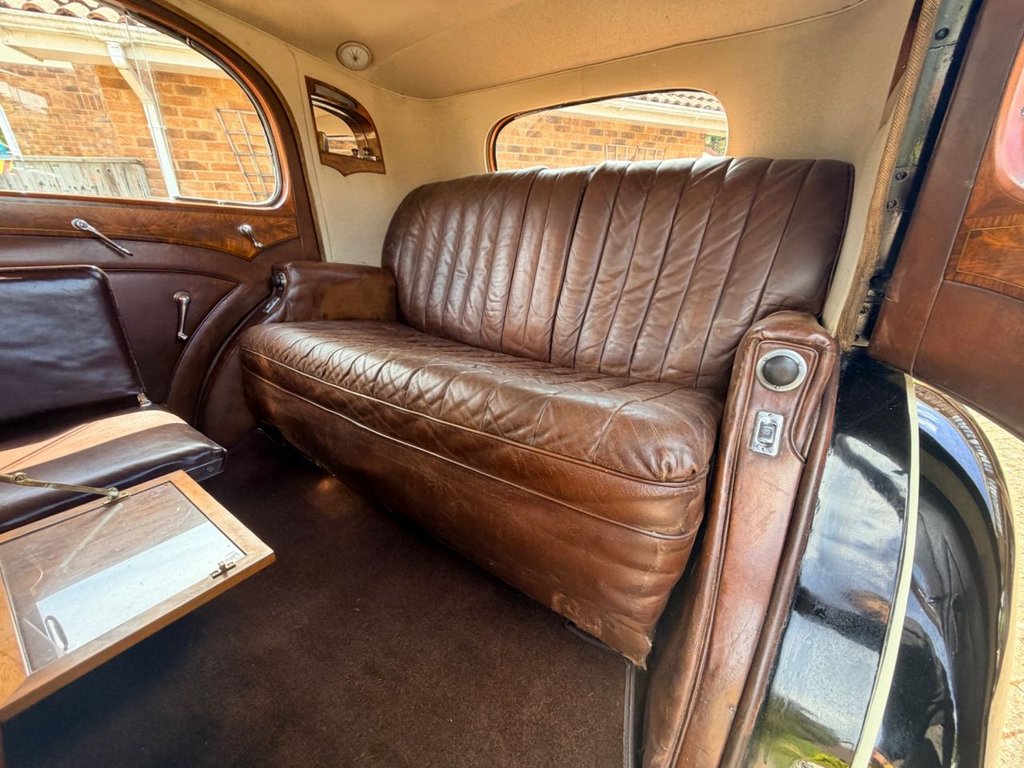 USED 1937 ROLLS-ROYCE 25/30 4257cc // Coachwork by Hooper // Px swap 