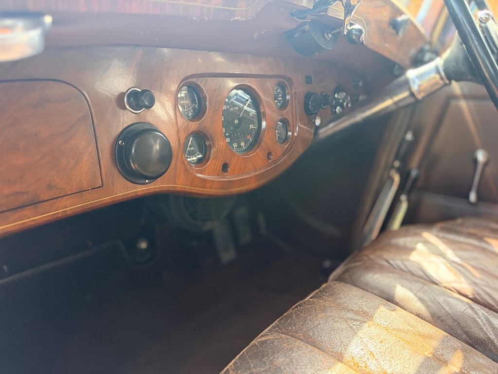 USED 1937 ROLLS-ROYCE 25/30 4257cc // Coachwork by Hooper // Px swap 