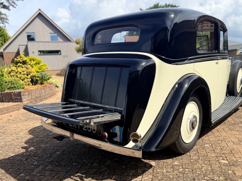 USED 1937 ROLLS-ROYCE 25/30 4257cc // Coachwork by Hooper // Px swap 