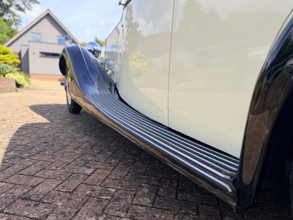 USED 1937 ROLLS-ROYCE 25/30 4257cc // Coachwork by Hooper // Px swap 