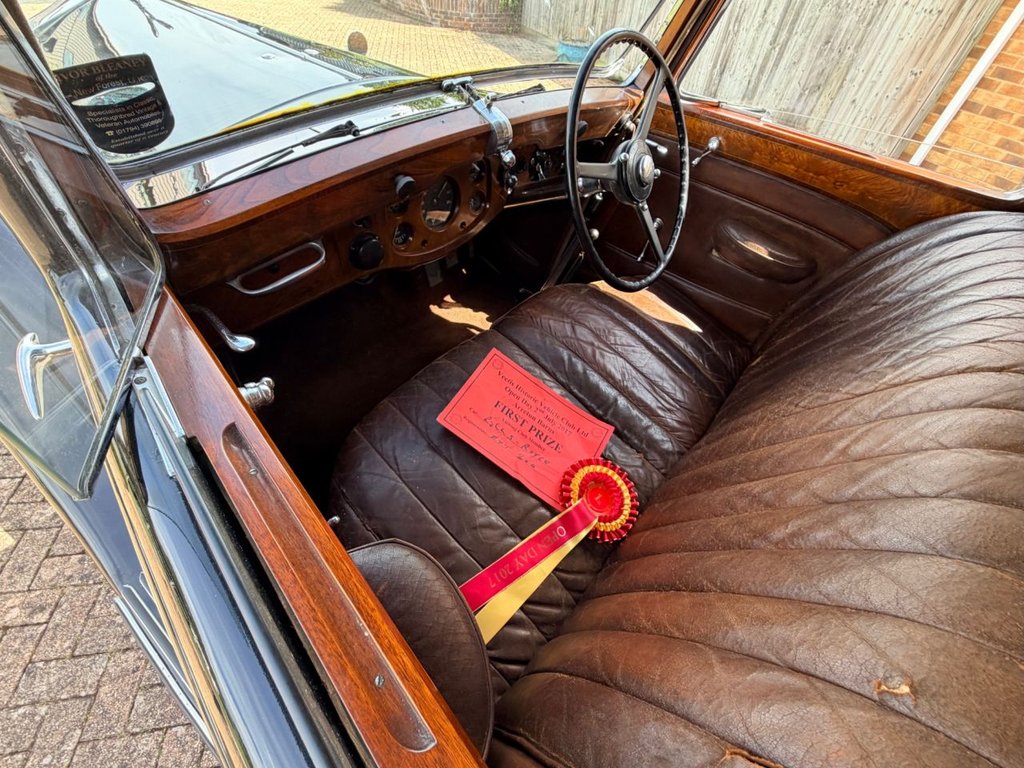 USED 1937 ROLLS-ROYCE 25/30 4257cc // Coachwork by Hooper // Px swap 