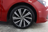 USED 2022 22 TOYOTA COROLLA 1.8 VVT-h Design Touring Sports CVT Euro 6 (s/s) 5dr Reverse Camera, Heated Seats,