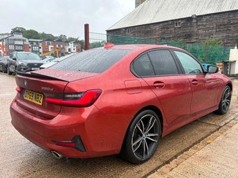 View our BMW 3 SERIES
