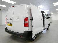 USED 2022 72 PEUGEOT EXPERT 1400 2.0 BLUEHDI 145 BHP MWB PROFESSIONAL PREMIUM 6DR 1 OWNER | AIR CON | CARPLAY | MEDIUM