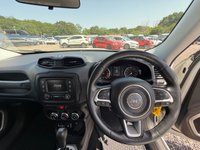 USED 2016 16 JEEP RENEGADE 1.4T MultiAirII Longitude SUV 5dr Petrol DDCT Euro 6 (s/s) (140 ps) 