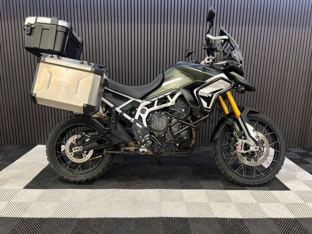 View our TRIUMPH TIGER 900