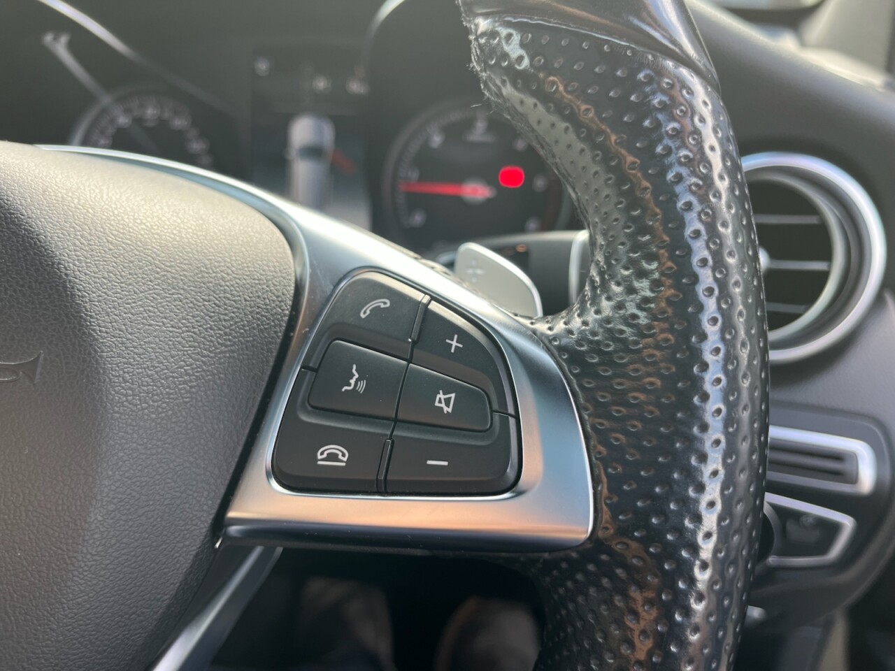 2017 MERCEDES GLC 2.1 GLC220d AMG Line (Premium Plus) SUV 5dr Diesel G-Tronic 4MATIC Euro 6 ( - vehicle photo 20 for sale on PureCar