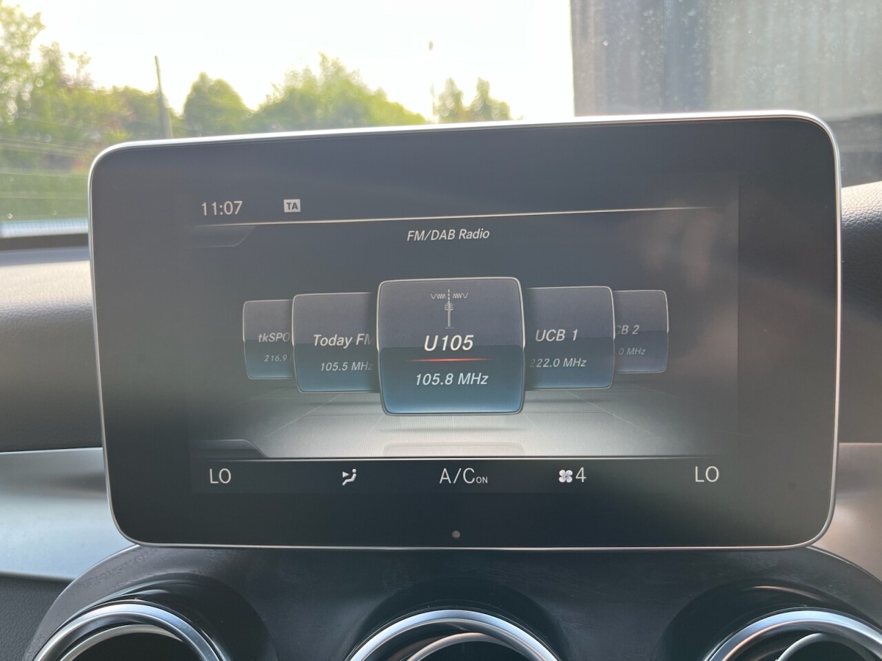 2017 MERCEDES GLC 2.1 GLC220d AMG Line (Premium Plus) SUV 5dr Diesel G-Tronic 4MATIC Euro 6 ( - vehicle photo 24 for sale on PureCar