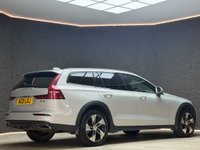 USED 2021 21 VOLVO V60 CROSS COUNTRY 2.0 B4 MHEV Estate 5dr Diesel Hybrid Auto AWD Euro 6 (s/s) (197 ps) HARMAN/KARDON, 1 OWNER, FSH!