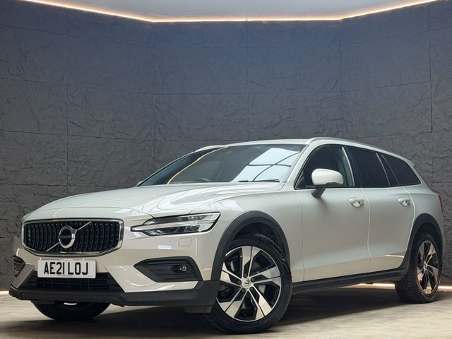 VOLVO V60 CROSS COUNTRY at Hartlepool Motor Company Ltd