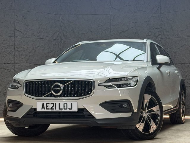 VOLVO V60 CROSS COUNTRY at Hartlepool Motor Company Ltd