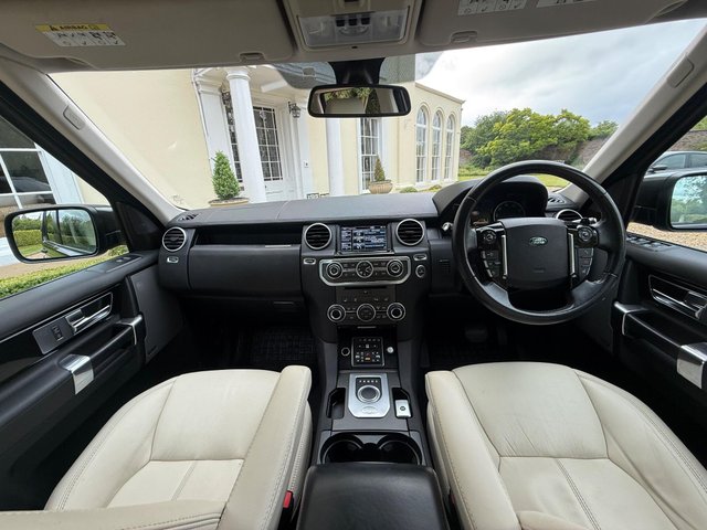 View our LAND ROVER DISCOVERY 4