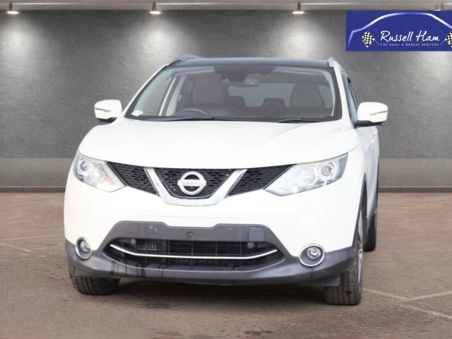 View our NISSAN QASHQAI