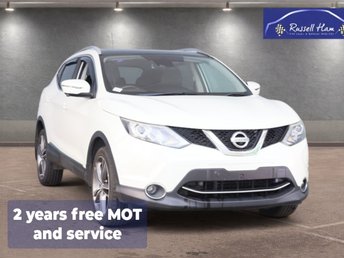 View our NISSAN QASHQAI