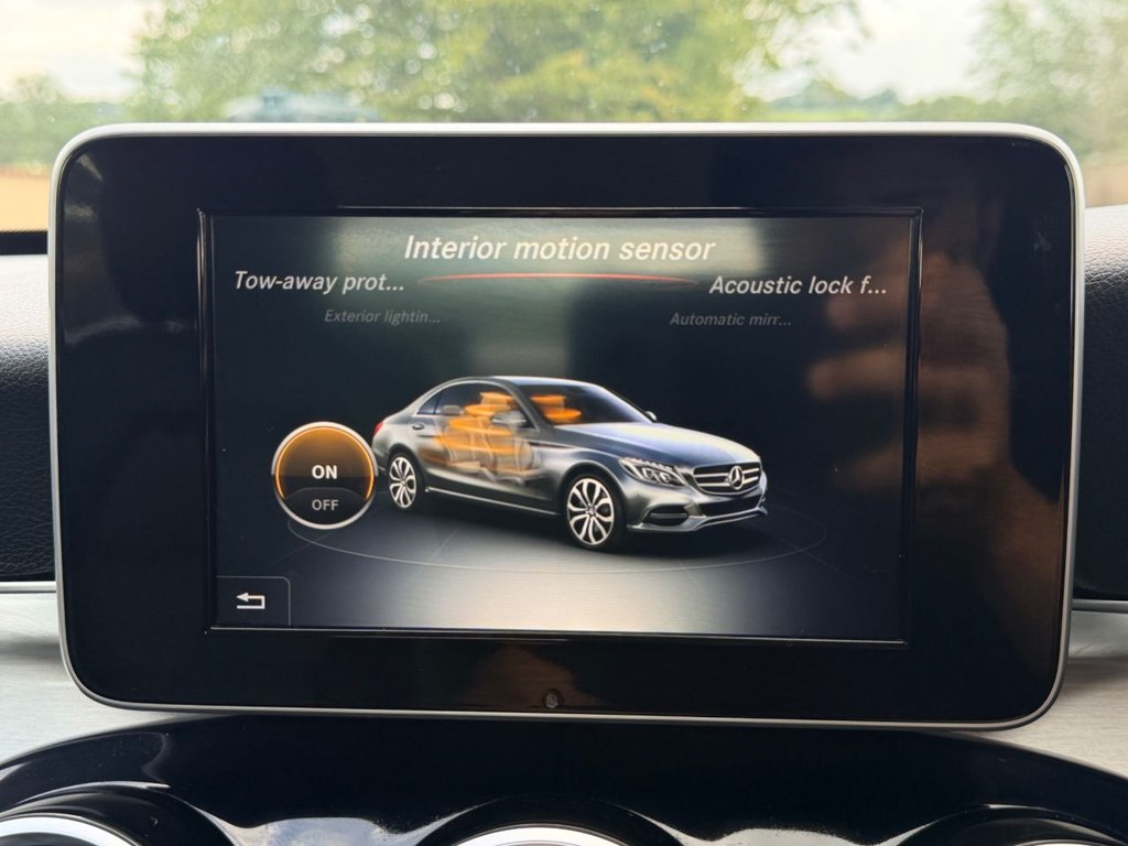 USED 2016 MERCEDES-BENZ C CLASS 2.1 C250d Sport Saloon 4dr Diesel 7G-Tronic+ Euro 6 (s/s) (204 ps) &pound;20 Road Tax|Camera|Heated Seats|Rear & Front Sensors|Cruise|