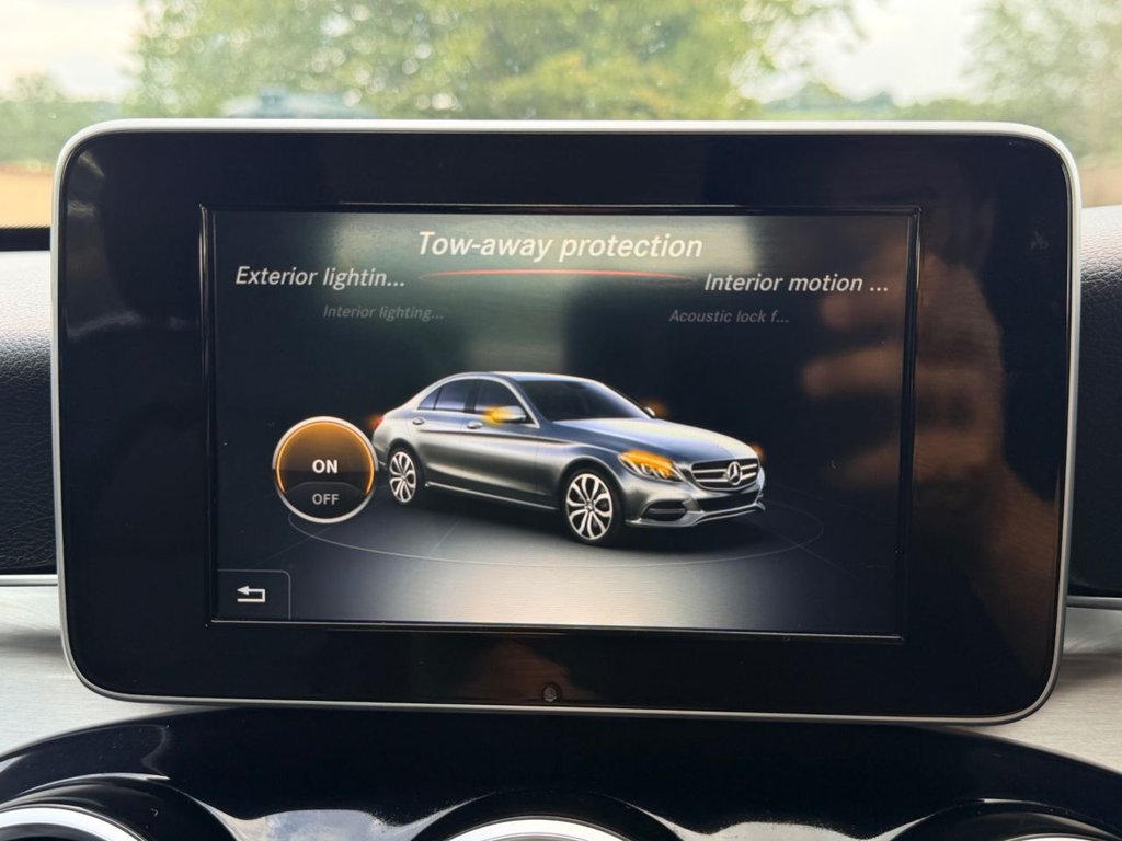 USED 2016 MERCEDES-BENZ C CLASS 2.1 C250d Sport Saloon 4dr Diesel 7G-Tronic+ Euro 6 (s/s) (204 ps) &pound;20 Road Tax|Camera|Heated Seats|Rear & Front Sensors|Cruise|